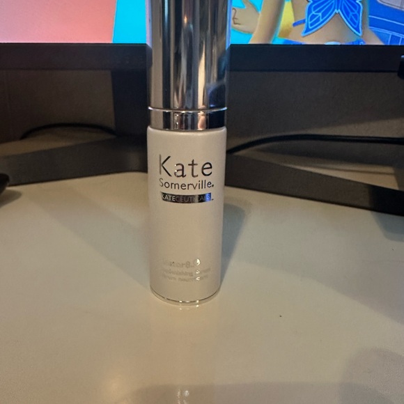 Kate Somerville KateCeuticals Restor8 Replenishing Serum